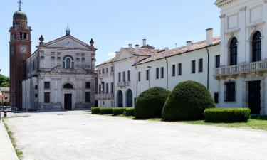 Hotels amb aparcament a Bagnoli di Sopra