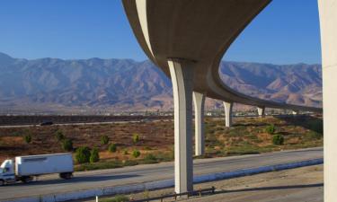 Hotels with Parking in Rialto