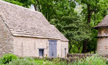 Cottages in Chedworth