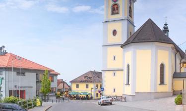 Hotels with Parking in Sankt Agatha