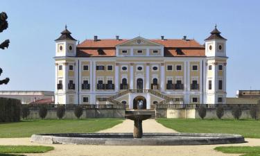 Cheap hotels in Milotice