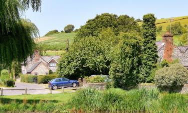 Hoteles con parking en East Dean