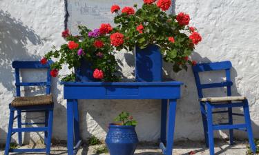 Holiday Rentals in Agia Triada