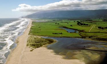 Allotjaments a la platja a Karamea