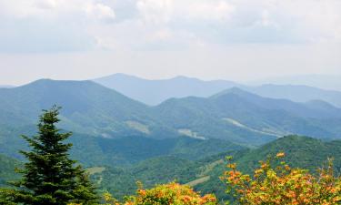 Hotel dengan parkir di Cullowhee