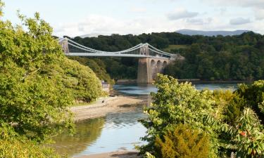 Cottages in Menai Bridge