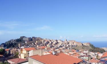 Holiday Rentals in Tusa