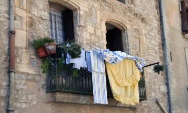 Hoteles con piscina en Saint-Hilaire-dʼOzilhan