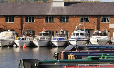 Hotels with Parking in Stourport