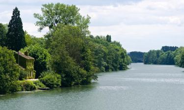 Hoteles en Escolives-Sainte-Camille