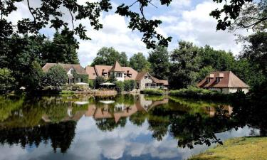 Cottages in La Roche-lʼAbeille