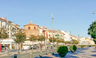 Hotels with Parking in Albiol