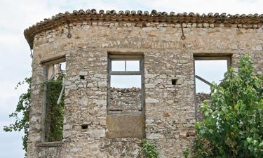 Hoteles con estacionamiento en Leondari