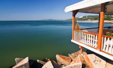 Beach Hotels in Topola