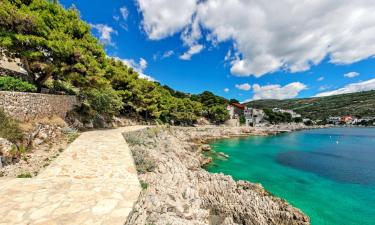 Smeštaji na plaži u gradu Podgreben