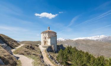 Case per le vacanze a Calascio