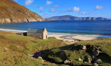 Hotels with Parking in Achill