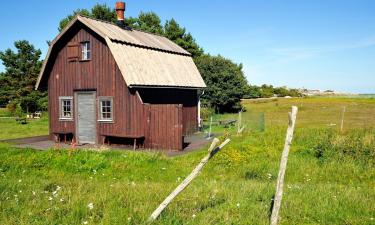 Hotell med parkering i Hemse