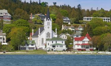 Hotels with Parking in Mackinac Island