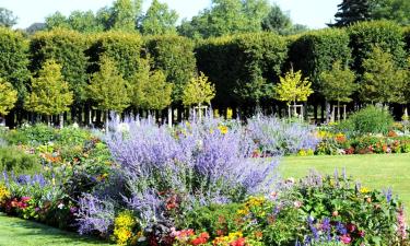 Hotels with Parking in Poigny-la-Forêt