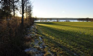 Hoteles con estacionamiento en Ekshärad