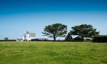 Holiday Rentals in Saint Issey