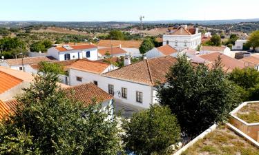 Hoteles con piscina en Alvito