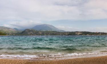 Ville a Lago di Vouliagmeni