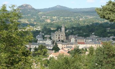 Hotéis em Saint-Julien-Chapteuil