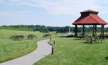 Hotels with Parking in Lexington