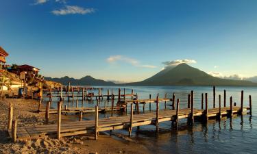 Hotels with Parking in Santiago Atitlán