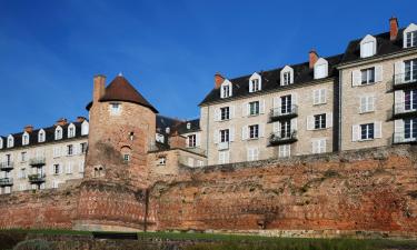 Hotels with Parking in Saint-Christophe-du-Jambet