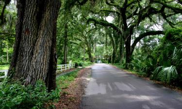 Hotel dengan Parking di Lady Lake