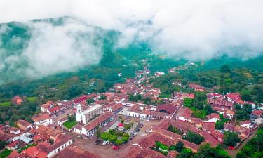 Hoteles con estacionamiento en San Sebastián del Oeste