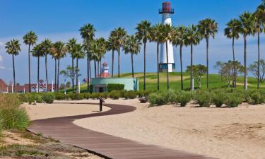 Hotels with Parking in Seal Beach