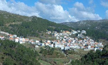 Hotels with Parking in Sabugueiro