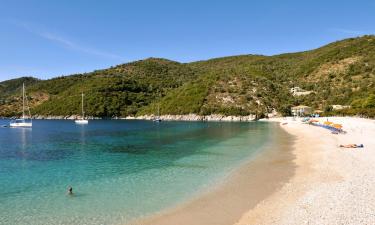 Hotels with Parking in Poros Lefkadas