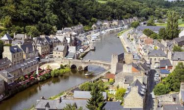 Hotels mit Parkplatz in Saint-Domineuc