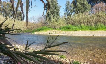 Hoteles familiares en Yuval