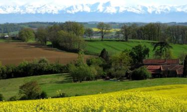 Holiday Rentals in Beaumarches