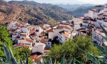 Hoteles con parking en Almogía