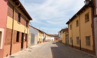 Vacation Rentals in Mansilla de las Mulas