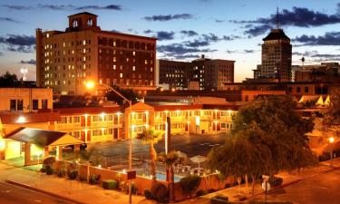 Hotels with Pools in Reedley