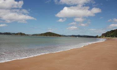 Hoteles con estacionamiento en Cable Bay