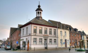 Viešbučiai su vietomis automobiliams mieste Wachtendonk