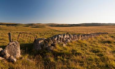 Hoteles con estacionamiento en Aumont-Aubrac