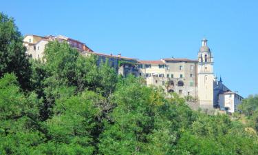 Hoteller med parkering i Beverino