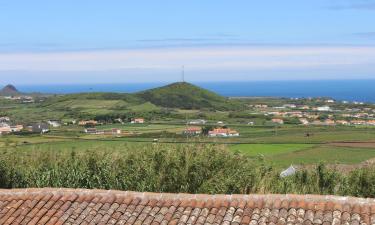 Hoteles con estacionamiento en Santa Cruz da Graciosa