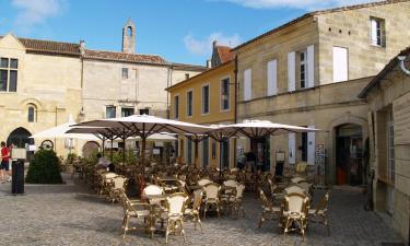 Hotels with Parking in Restigné