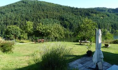 Hotel dengan Parking di Joux